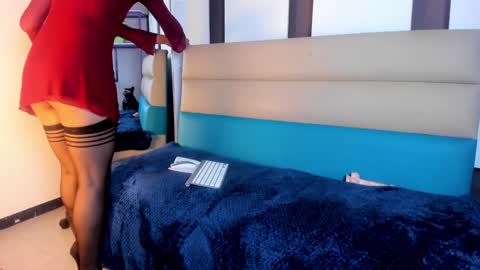 Samantha  online show from February 7, 11:45 am