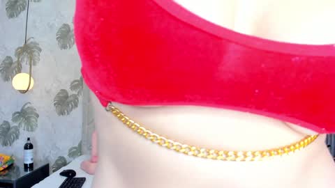 Snapshot of samantha_duque11 chatting on January 11, 10:08 am Samantha online show from January 11, 10:08 am