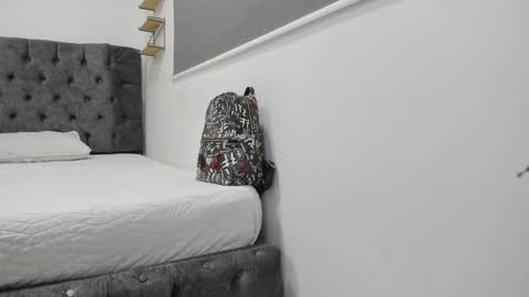 Samantha ga online show from October 21, 8:42 pm