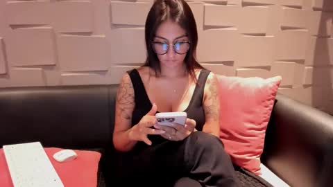 Snapshot of samantha_jadee chatting on December 7, 10:06 pm Samantha online show from December 7, 10:06 pm