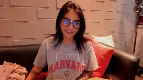 Snapshot of samantha_jadee chatting on December 14, 11:45 pm Samantha online show from December 14, 11:45 pm