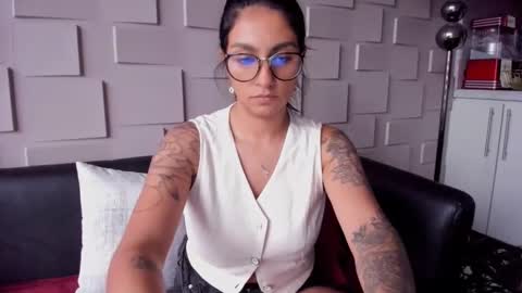 Snapshot of samantha_jadee chatting on January 3, 7:18 pm Samantha online show from January 3, 7:18 pm