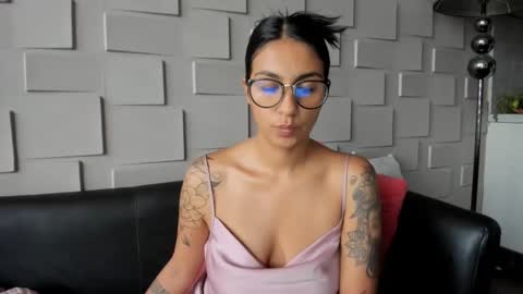 Snapshot of samantha_jadee chatting on February 2, 1:08 pm Samantha online show from February 2, 1:08 pm