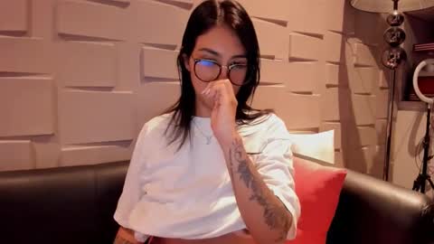 Snapshot of samantha_jadee chatting on February 23, 11:55 am Samantha online show from February 23, 11:55 am