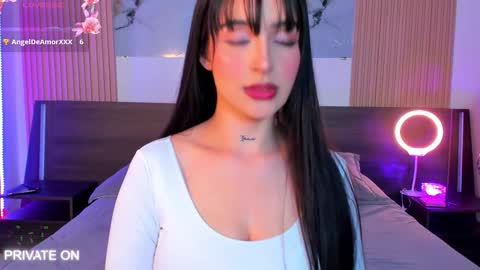 Snapshot of samantha_moons chatting on December 18, 12:49 am samantha_moons online show from December 18, 12:49 am