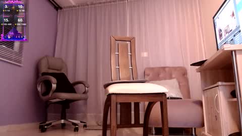 samantha_thompsoon online show from January 8, 12:05 pm