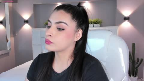  Samanthaa online show from February 1, 3:30 am