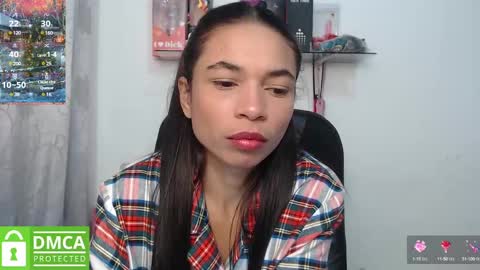 Snapshot of samanthaa_queen chatting on January 3, 9:47 am sam online show from January 3, 9:47 am