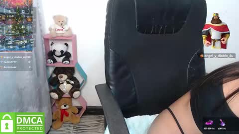 Snapshot of samanthaa_queen chatting on January 16, 1:14 pm sam online show from January 16, 1:14 pm