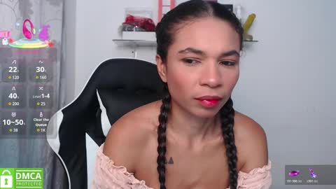 Snapshot of samanthaa_queen chatting on October 28, 11:03 am sam online show from October 28, 11:03 am