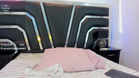 Sweet Samantha   online show from March 8, 6:37 pm