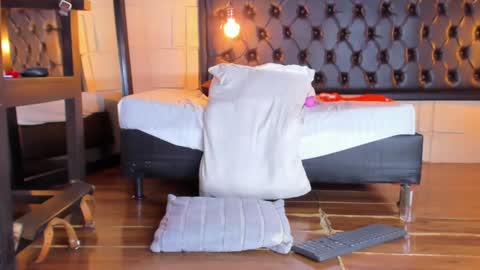 Alejandra  online show from January 25, 8:53 pm