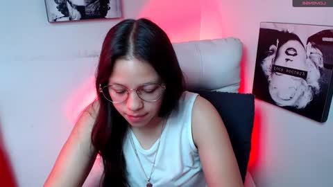 Snapshot of samantharoldan chatting on January 21, 1:43 pm Samantha online show from January 21, 1:43 pm