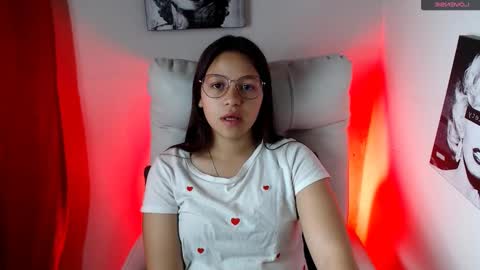 Snapshot of samantharoldan chatting on February 7, 1:43 pm Samantha online show from February 7, 1:43 pm