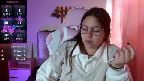 Snapshot of samantharoldan chatting on February 22, 9:26 pm Samantha online show from February 22, 9:26 pm