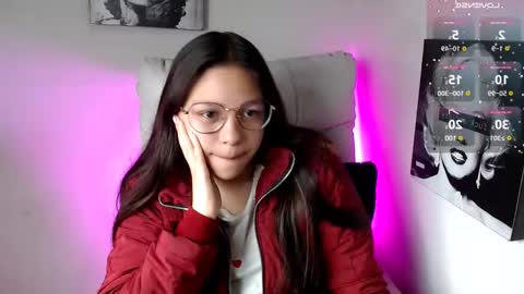 Snapshot of samantharoldan chatting on March 3, 1:53 pm Samantha online show from March 3, 1:53 pm