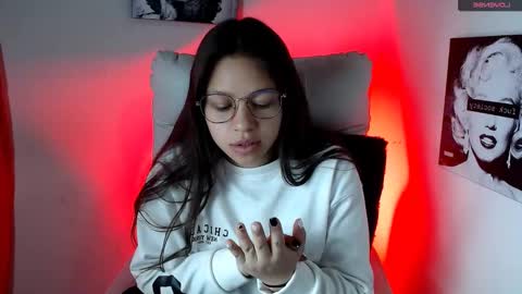 Snapshot of samantharoldan chatting on March 5, 1:50 pm Samantha online show from March 5, 1:50 pm