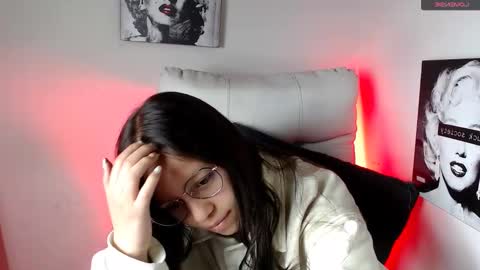 Snapshot of samantharoldan chatting on March 6, 3:45 pm Samantha online show from March 6, 3:45 pm