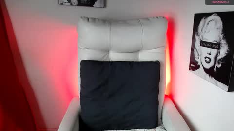 Snapshot of samantharoldan chatting on March 6, 6:48 pm Samantha online show from March 6, 6:48 pm