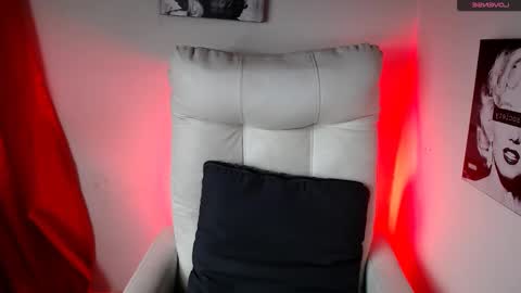 Snapshot of samantharoldan chatting on March 7, 4:11 pm Samantha online show from March 7, 4:11 pm