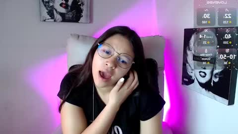 Snapshot of samantharoldan chatting on March 11, 1:01 pm Samantha online show from March 11, 1:01 pm