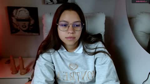 Snapshot of samantharoldan chatting on September 19, 2:40 pm Samantha online show from September 19, 2:40 pm