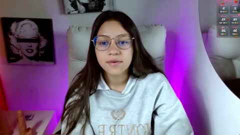 Snapshot of samantharoldan chatting on October 2, 2:57 pm Samantha online show from October 2, 2:57 pm