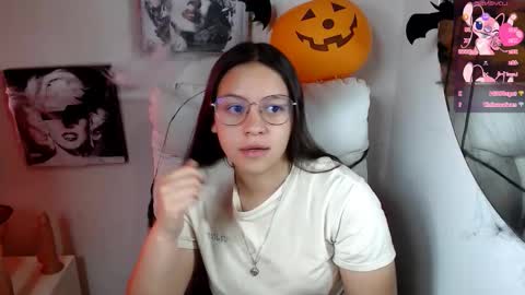 Snapshot of samantharoldan chatting on October 26, 2:23 pm Samantha online show from October 26, 2:23 pm