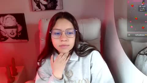 Snapshot of samantharoldan chatting on November 20, 3:01 pm Samantha online show from November 20, 3:01 pm