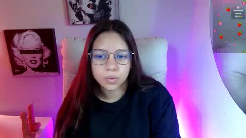 Snapshot of samantharoldan chatting on November 21, 2:16 pm Samantha online show from November 21, 2:16 pm