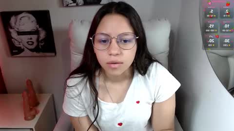 Snapshot of samantharoldan chatting on November 28, 3:04 pm Samantha online show from November 28, 3:04 pm