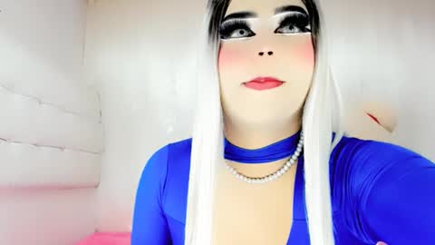 Snapshot of samanthax_xissadora1 chatting on February 10, 10:20 am samanthax_xissadora1 online show from February 10, 10:20 am