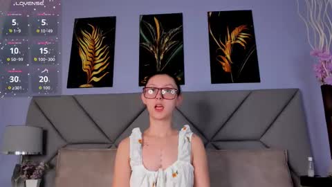 Snapshot of samara_goals chatting on November 25, 1:00 pm Samara online show from November 25, 1:00 pm