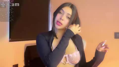 Snapshot of samara_lam chatting on January 30, 7:37 pm Sammy online show from January 30, 7:37 pm