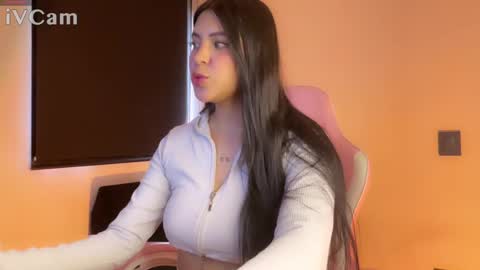 Snapshot of samara_lam chatting on February 2, 7:04 pm Sammy online show from February 2, 7:04 pm