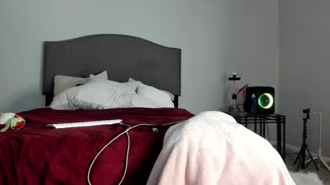 Snapshot of samatha1998 chatting on September 11, 10:48 am Yaya online show from September 11, 10:48 am