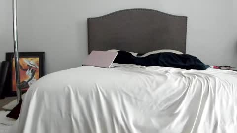 Snapshot of samatha1998 chatting on October 3, 10:45 am Yaya online show from October 3, 10:45 am