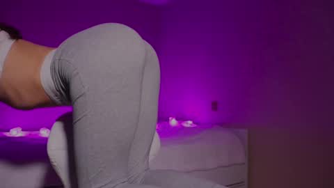 Sam Demia online show from January 25, 2:15 am