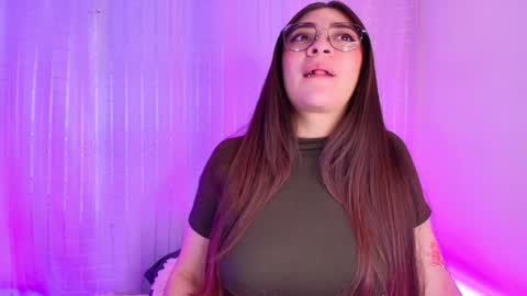 samii evans  online show from December 12, 8:14 am