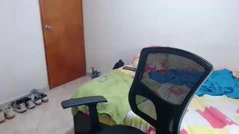 samir_music_ online show from October 15, 3:17 am