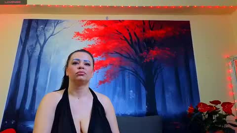     online show from March 7, 9:06 pm