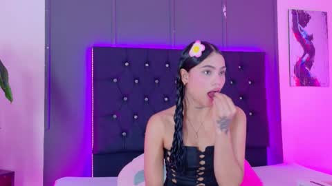 Snapshot of sammy__rose chatting on November 24, 8:08 pm Sammy Rose online show from November 24, 8:08 pm