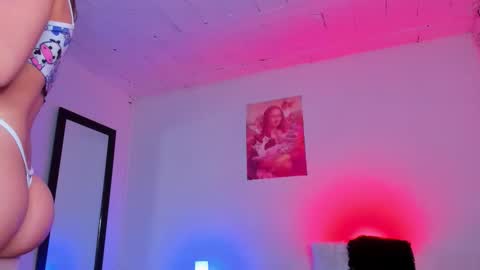 Snapshot of sammy_greyy1 chatting on October 29, 6:26 am sammy_greyy1 online show from October 29, 6:26 am