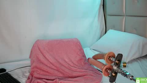 sammy_liz2 online show from March 4, 2:53 pm