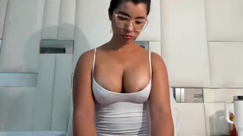 Snapshot of sammy_prince chatting on November 28, 2:14 am sammy online show from November 28, 2:14 am