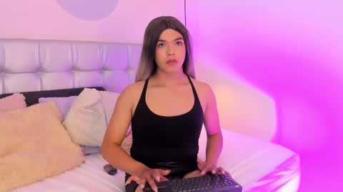 Axel online show from February 18, 11:19 pm