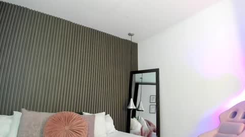 Axel online show from September 28, 8:47 pm