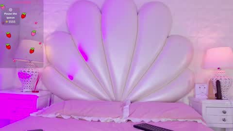 Snapshot of sammyjhuls chatting on October 19, 12:06 pm samanta online show from October 19, 12:06 pm