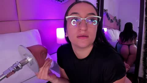 Snapshot of sammymorales chatting on December 9, 3:54 pm Sammy Morales online show from December 9, 3:54 pm