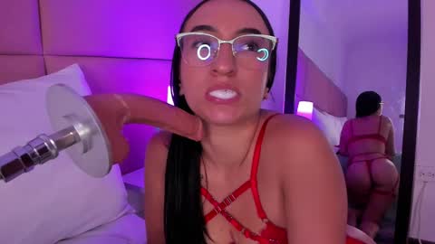 Snapshot of sammymorales chatting on February 22, 3:25 pm Sammy Morales online show from February 22, 3:25 pm